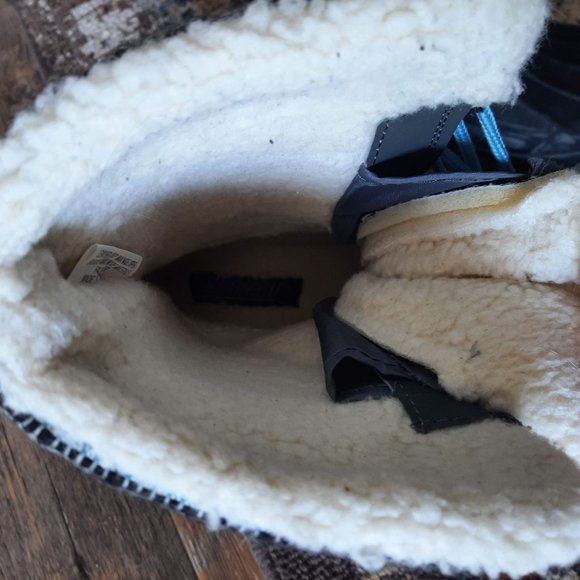 Khombu snow boots size 8 - Picture 5 of 5